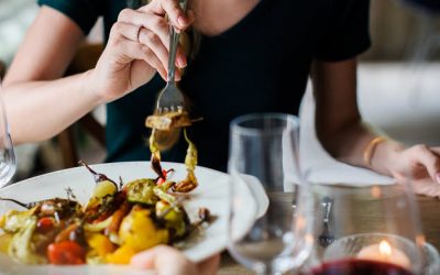 10 Powerful Ways to Promote a Food or Wine Event Online